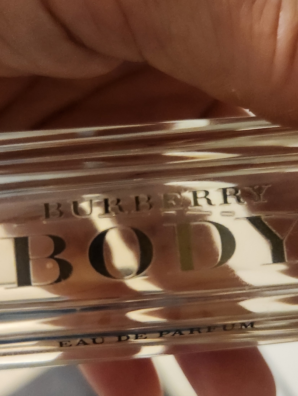 Burberry Body Eau de Parfum — Clear Bottle with Gold Cap. - Picture 3 of 3